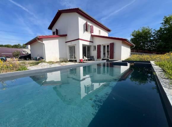 Maison de 114 m², quartier calme, terrain de 1 397 m²