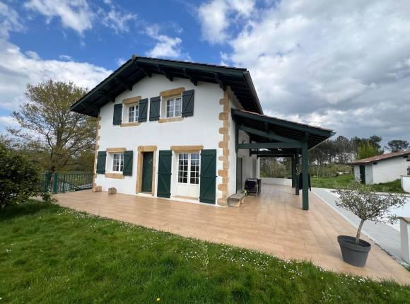 Maison T5 de 140 m²