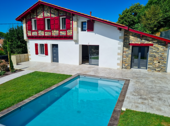 MAISON 184 m², VILLEFRANQUE, TERRAIN DE 1560 M²