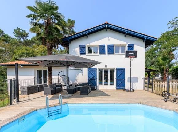 Maison 213 m², SAINT LAURENT DE GOSSE, Terrain de 5296 m²