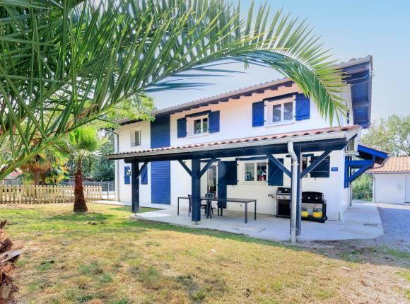 Maison 213 m², SAINT LAURENT DE GOSSE, Terrain de 5296 m²