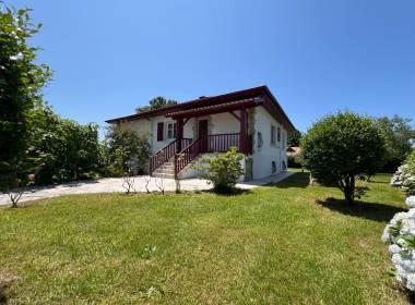 Maison / Villa 5 pièces 172.37m²