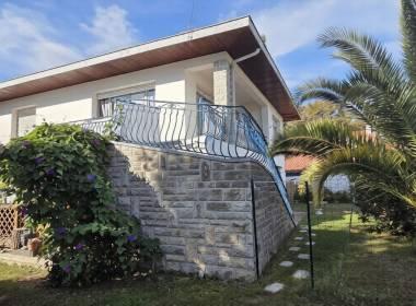 Appartement 2 pièces 96m²