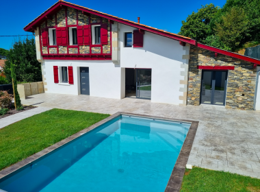 MAISON 184 m², VILLEFRANQUE, TERRAIN DE 1560 M²